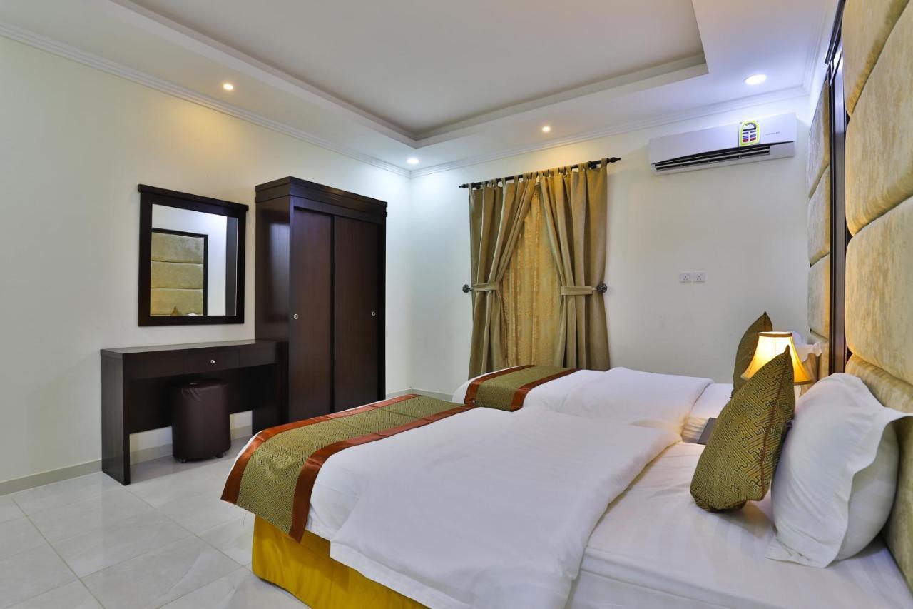 Moon Gate 2 Hotel Yanbu Bagian luar foto